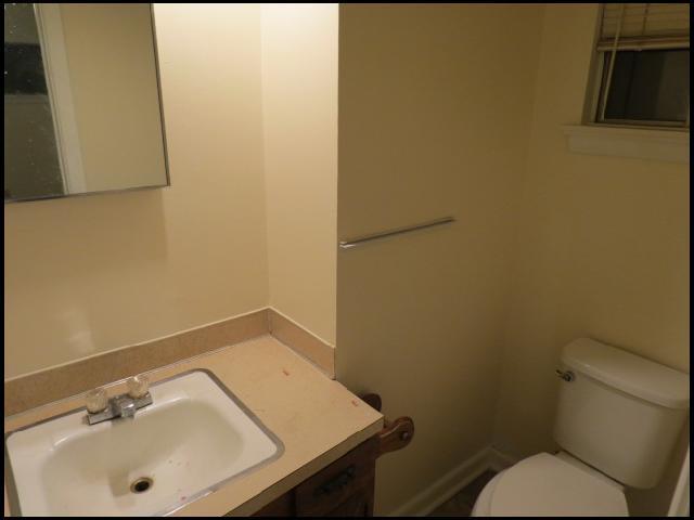 Building Photo - 6609 Verbena Dr