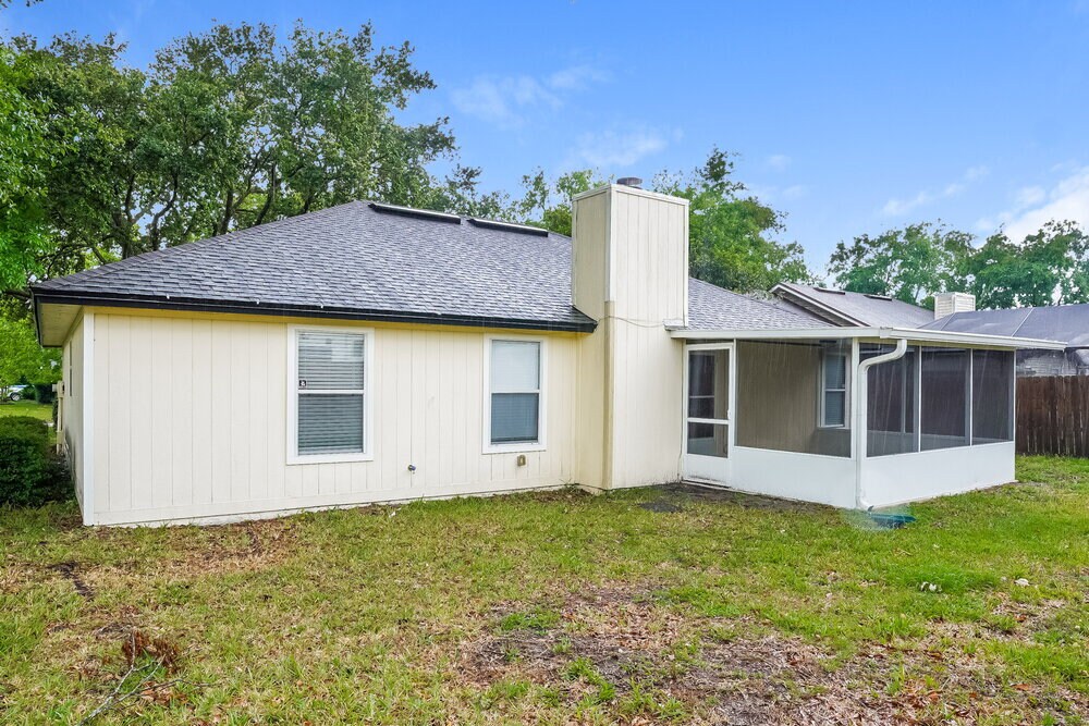Building Photo - 3298 Deerfield Pointe Dr