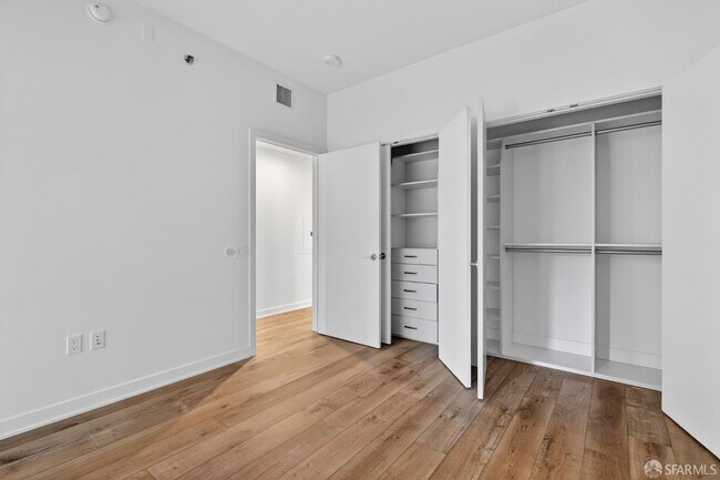 Building Photo - 280 Spear St