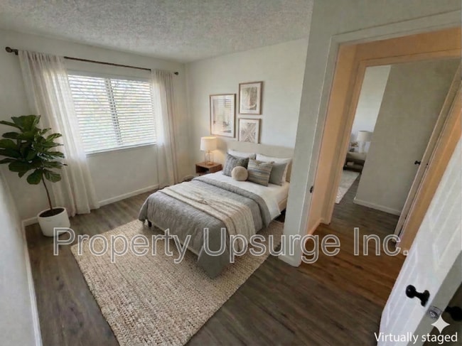 Building Photo - 1825 Roanoke Ave