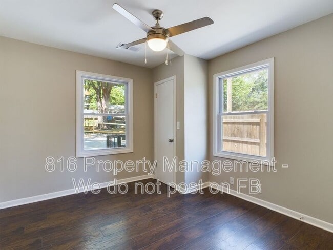 Building Photo - 6724 Sycamore Ave