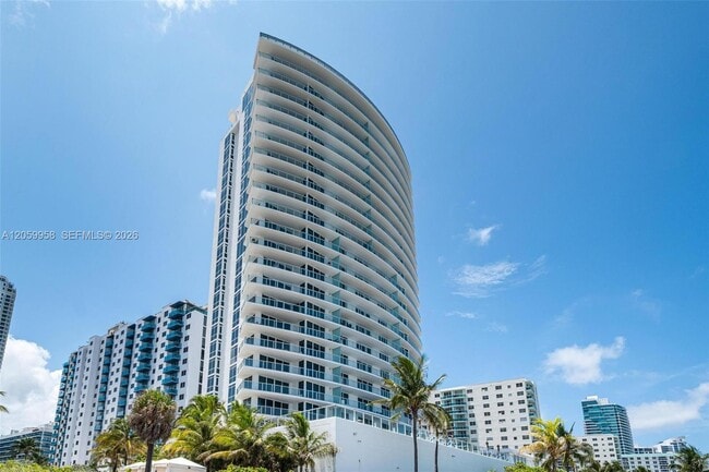 Building Photo - 3951 S Ocean Dr
