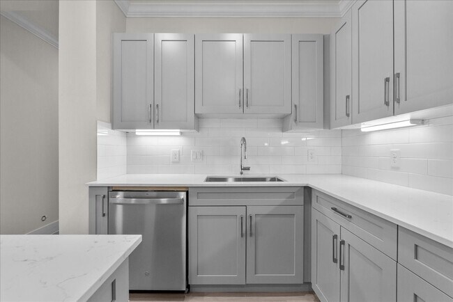 Building Photo - 540 Hobbs Rd