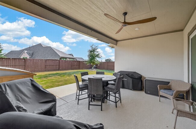 Building Photo - 3606 Canyon Dr