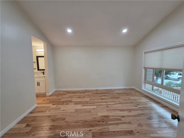 Building Photo - 24776 Glenwood Dr