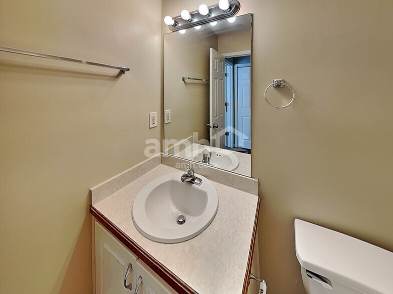 Building Photo - 1877 Alcovy Trace Way
