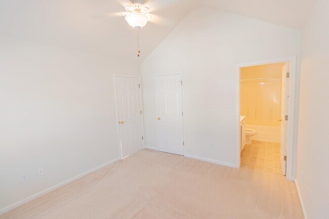 Building Photo - 187 Madrid Dr