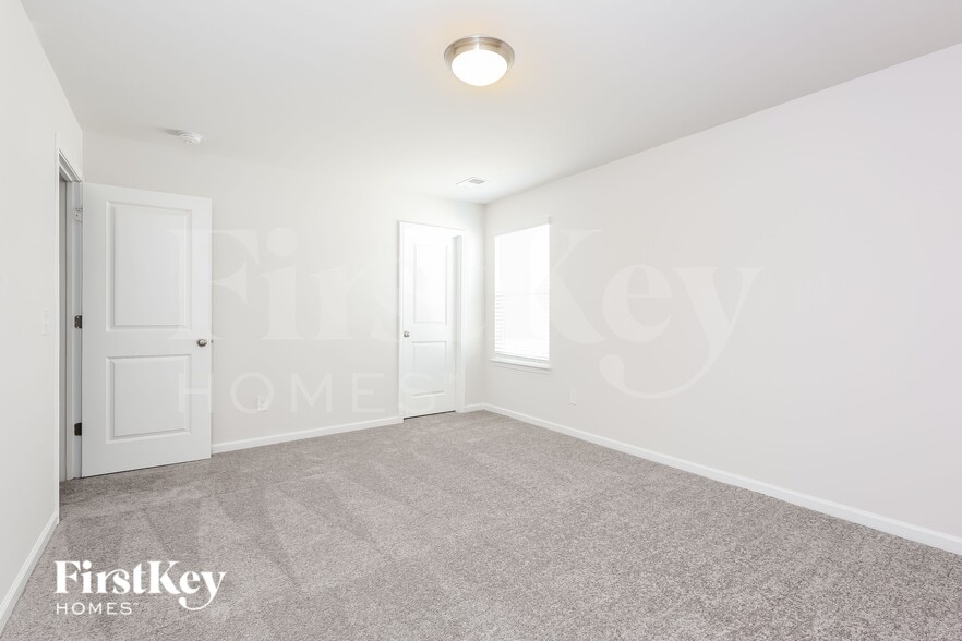 Building Photo - 446 Yoshino Cherry Dr