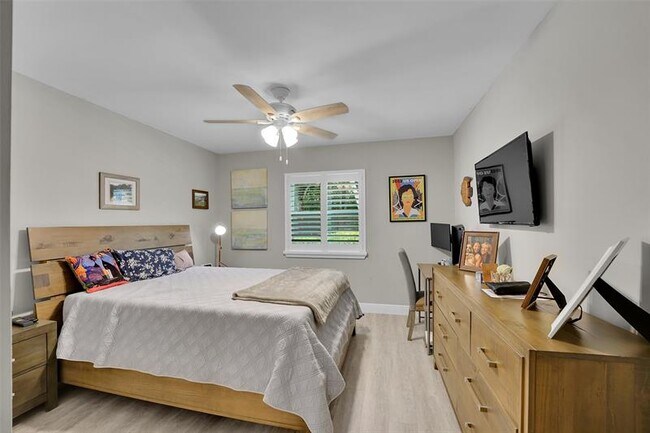 Building Photo - 7917 Travelers Tree Dr
