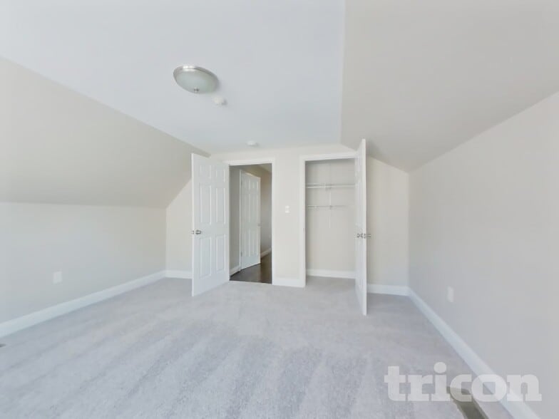 Building Photo - 1202 Addison Ct