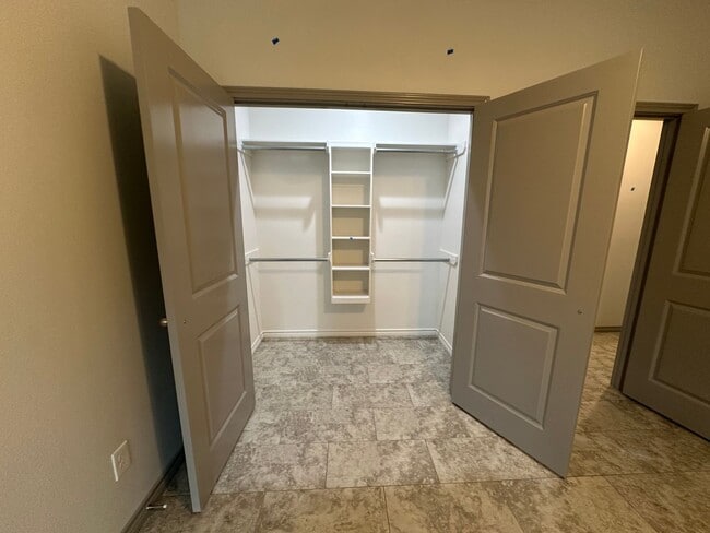 Building Photo - 13314 County Rd 285