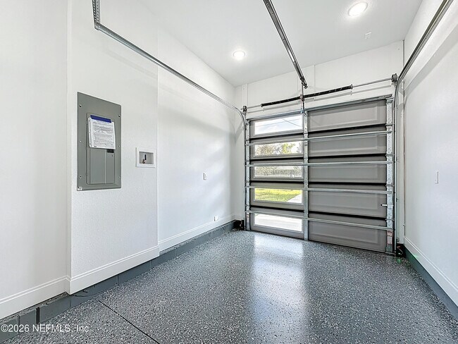 Building Photo - 8912 Hogan Rd