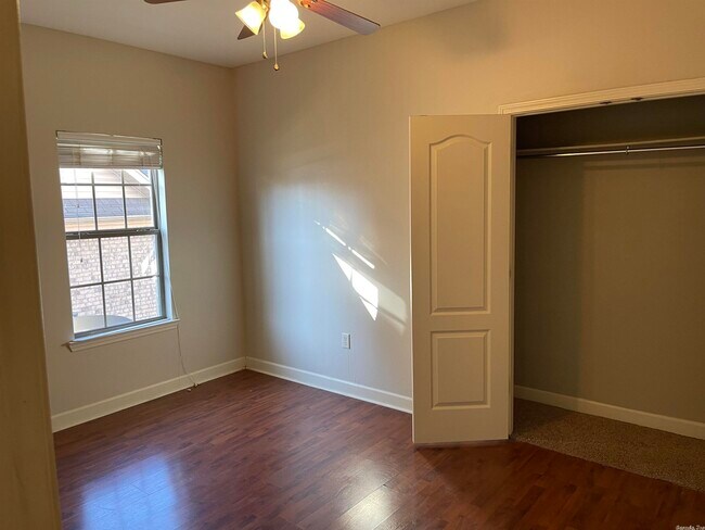 Building Photo - 2019 Wilson Rd