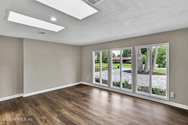 Building Photo - 12522 Macaw Dr