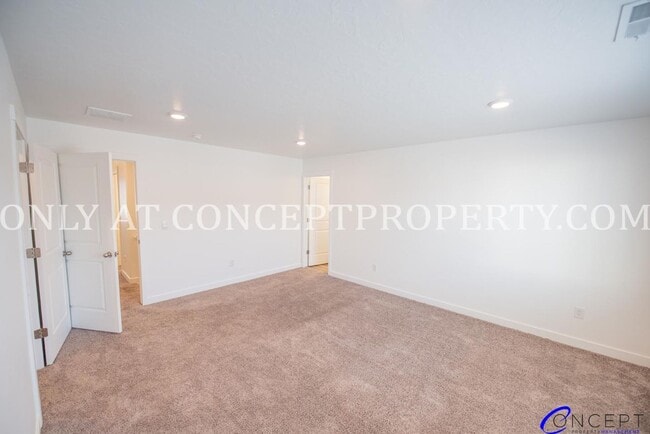 Building Photo - Brand-New Beautiful Spacious Modern Townhome in Lehi with Luxury Finishes & Prime Amenities