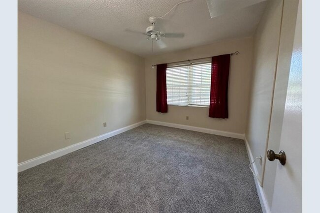 Building Photo - 4801 Airport Rd