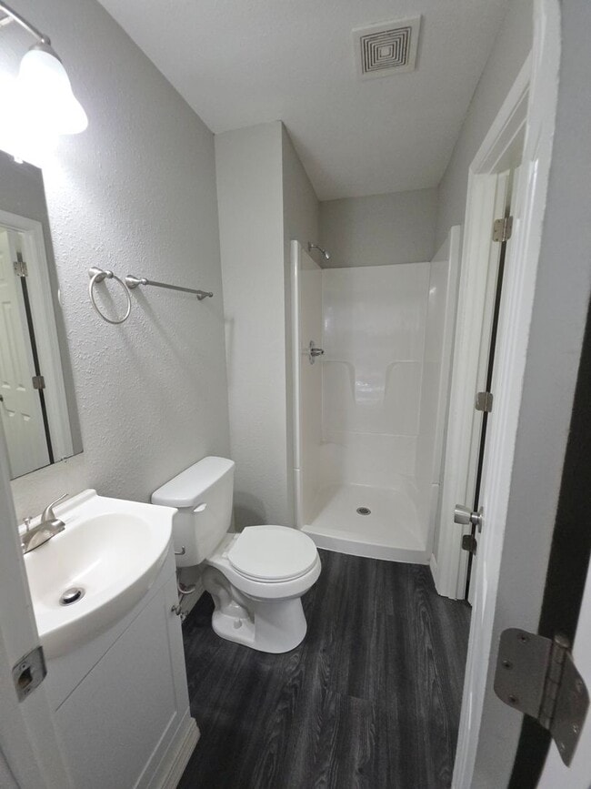 Building Photo - 2211 S Hartford Cove