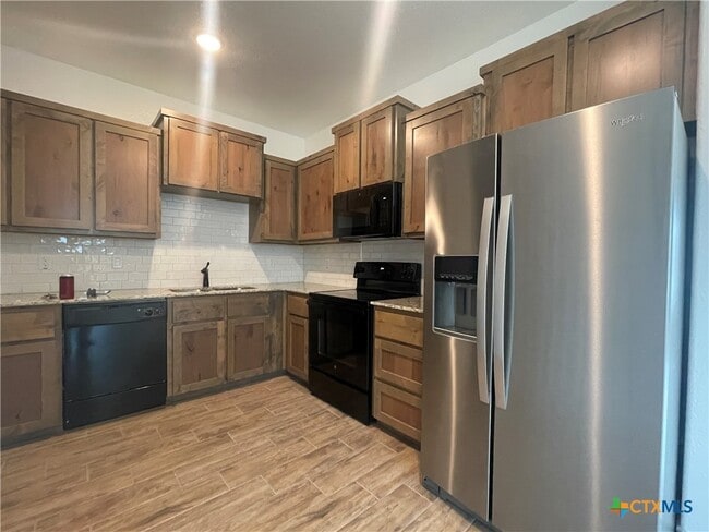 Building Photo - 2408 Duntov Dr