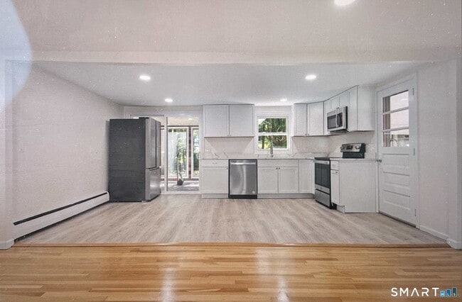 Building Photo - 303 Bunker Hill Ave