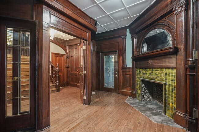 Building Photo - 1 Franklin Pl