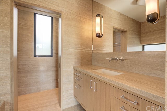 Building Photo - 1612 Ocean Dr