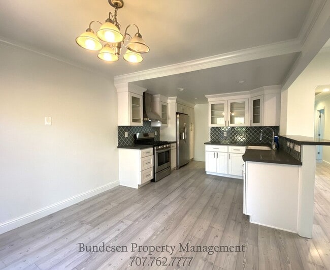 Building Photo - 1702 Algol Ct