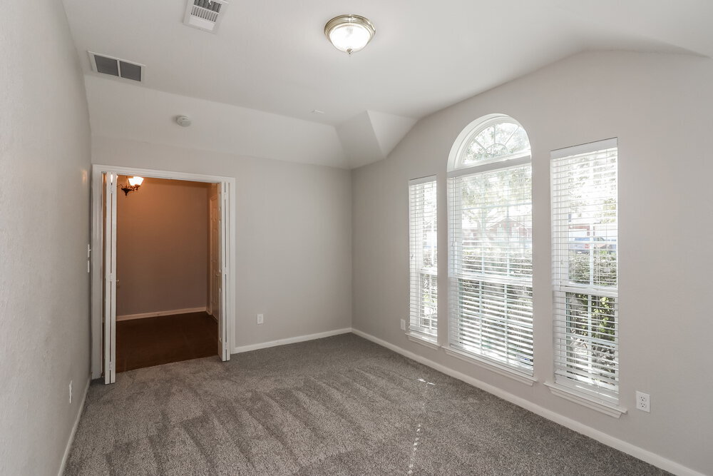 Building Photo - 2017 Sandy Bank Ln