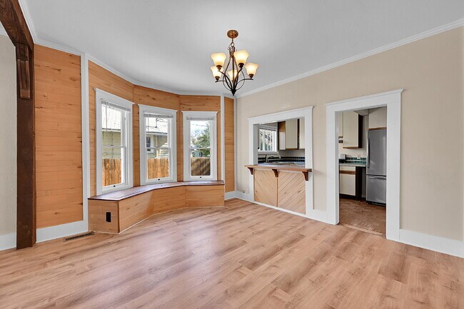 Building Photo - $1,750.00 - 2 Bedrooms, 1 Bathroom, Single...