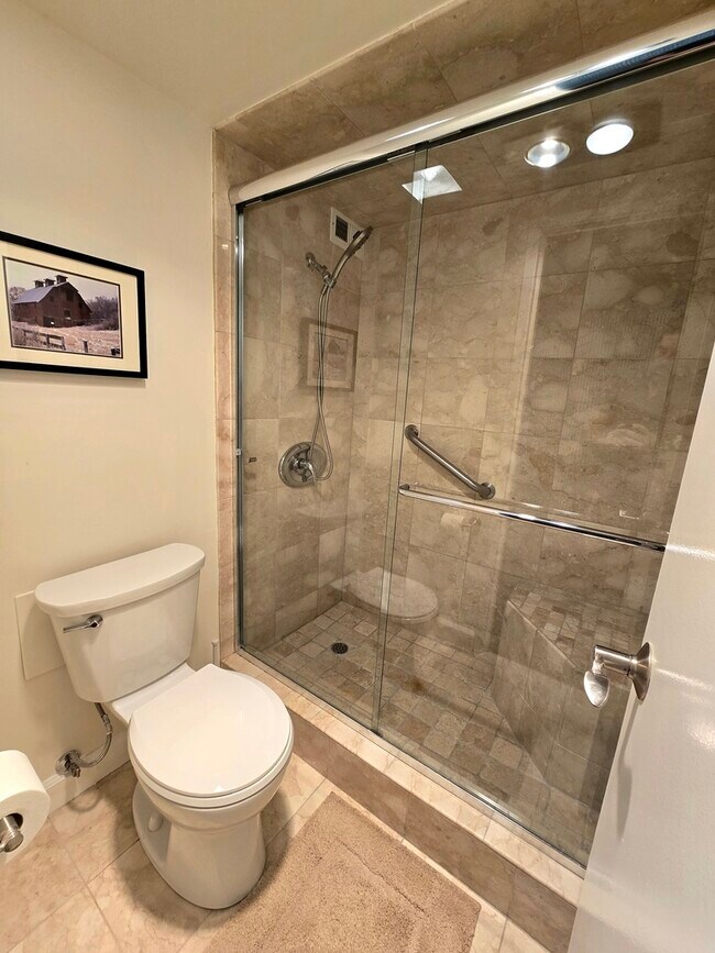 Building Photo - 3635 7th Ave