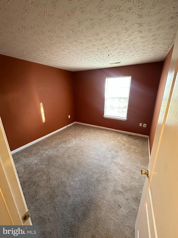 Building Photo - 11445 Deepwood Dr