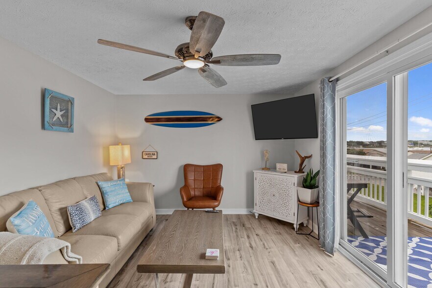 Building Photo - 101 Seahorse Ln