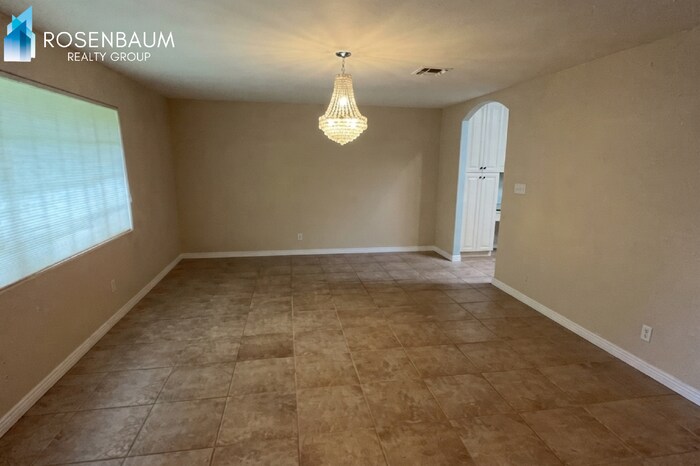 Building Photo - 3122 E Monterosa St