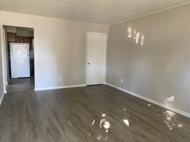 Building Photo - 1873-1875 E Post Rd