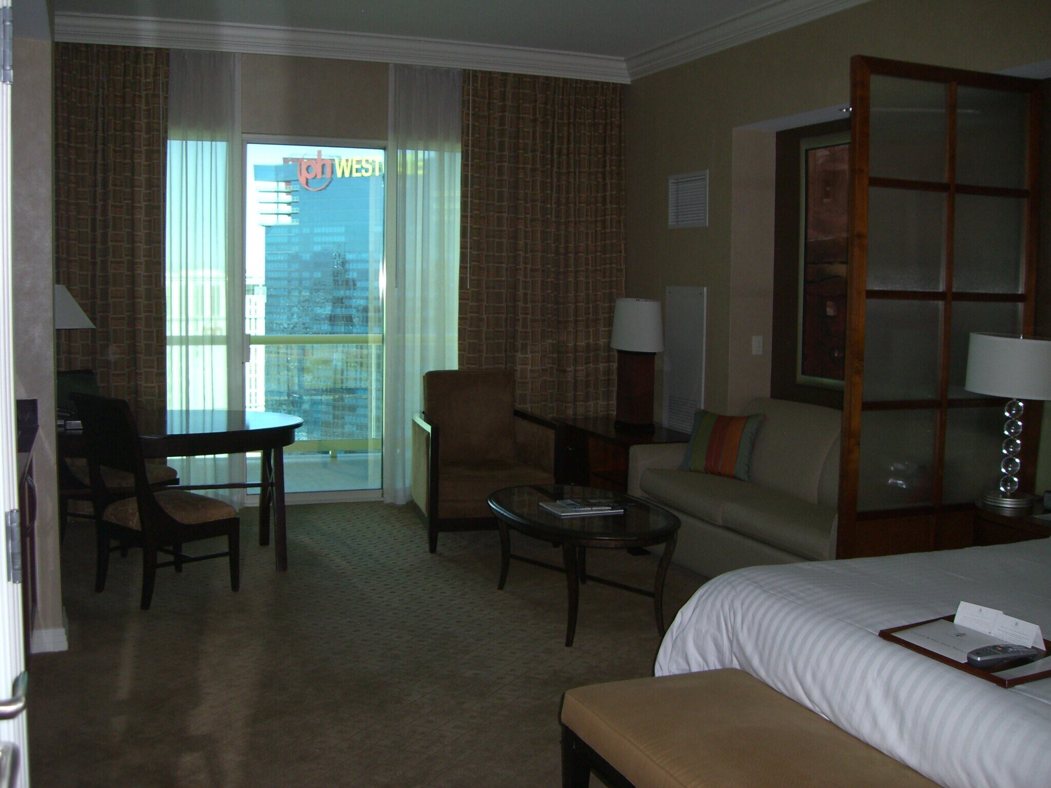 Living Area - 145 Harmon E Ave