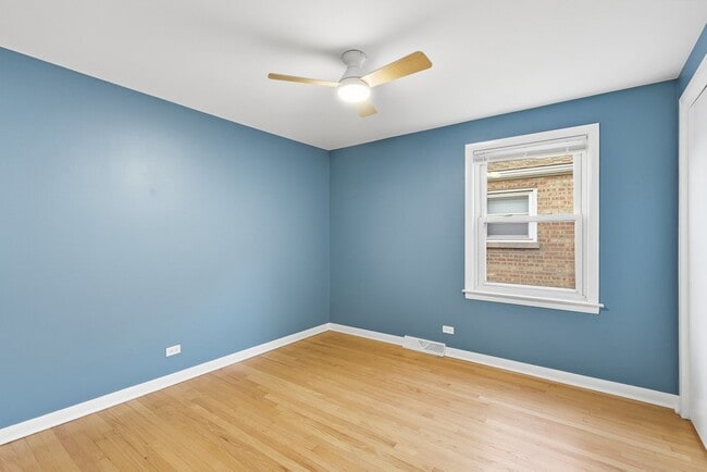 Building Photo - 3840 S Wolcott Ave