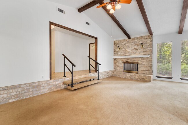 Building Photo - 13750 Cedar Hill Rd