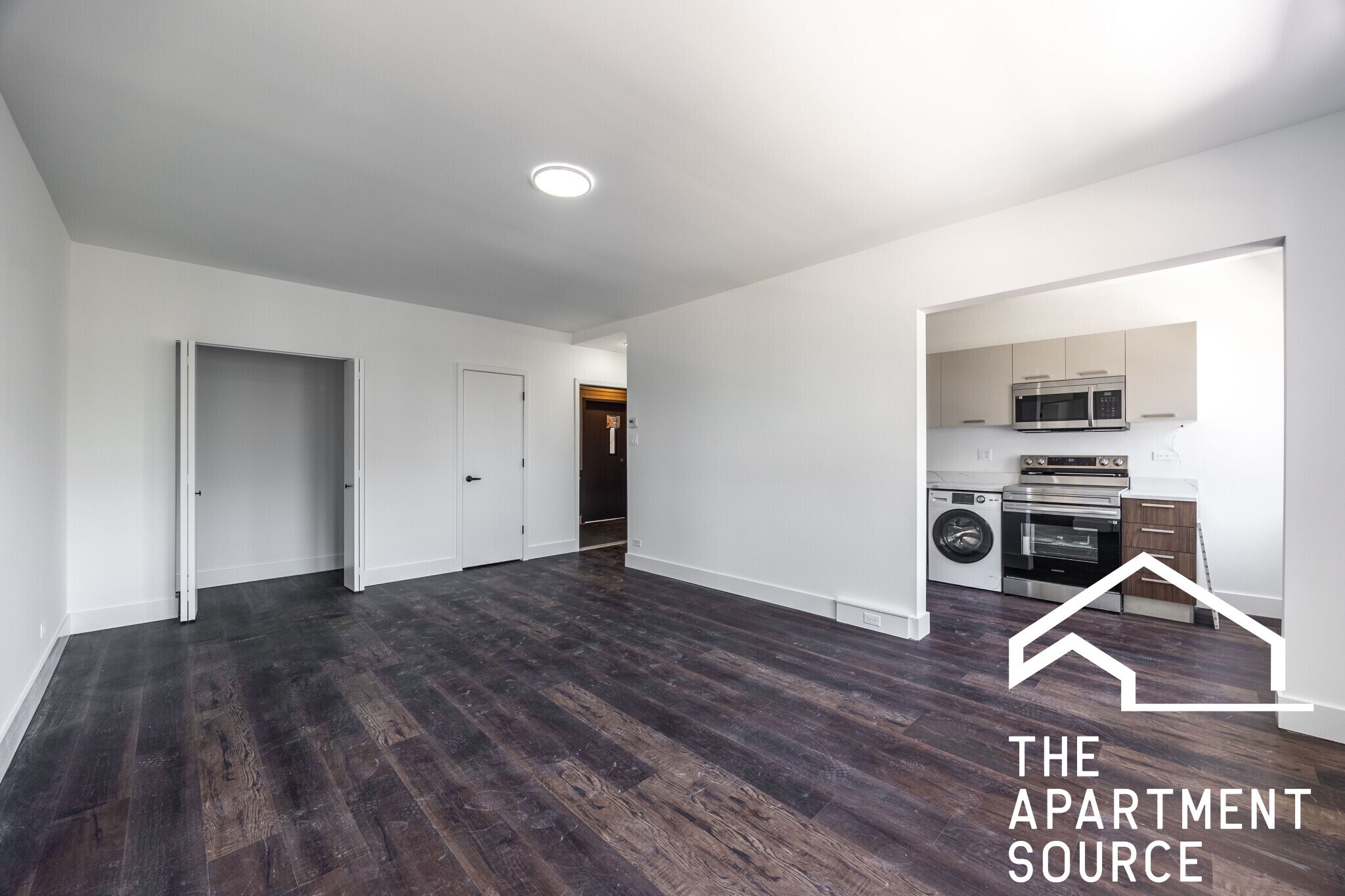 Building Photo - 1553 W Hollywood Ave