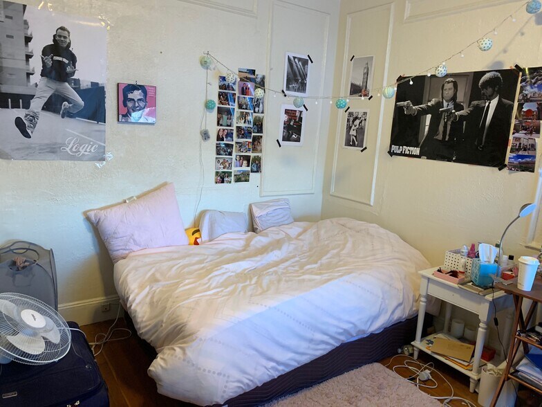 Building Photo - 1999 Commonwealth Ave