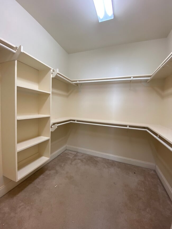 Master closet - 308 Thatcher Ln