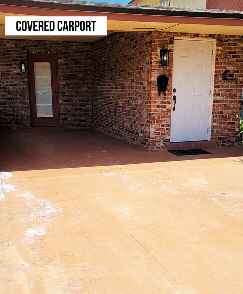 Carport - 129 NE 5th St