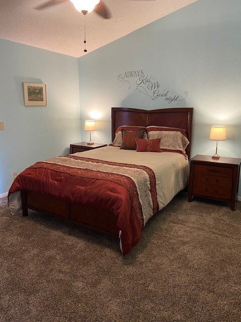 Building Photo - 200 Meres Blvd