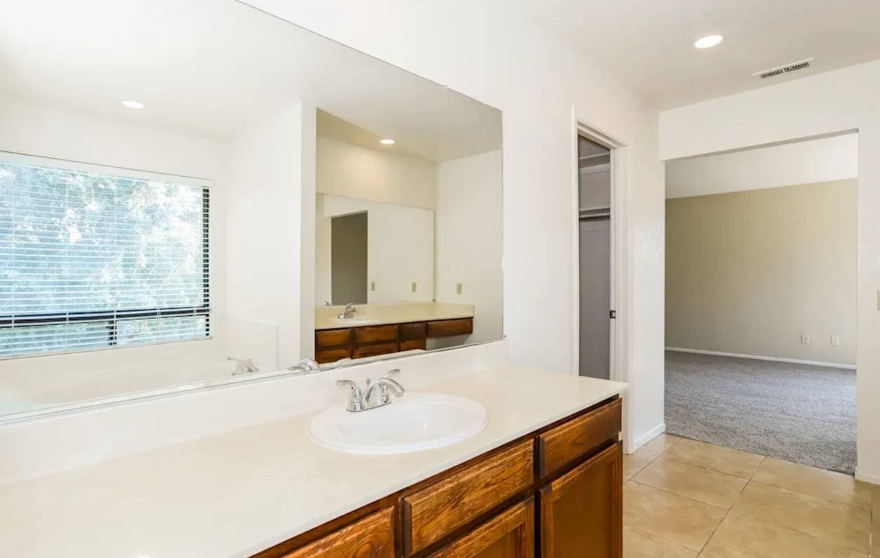 Building Photo - 8633 59th Ave