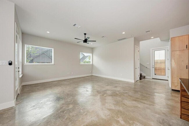 Building Photo - 7710 Watson St