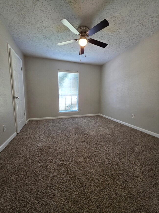 Building Photo - 17602 Heritage Bay Dr