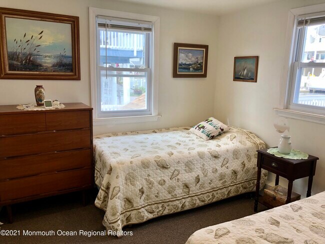 Building Photo - 3456 Jefferson Ave