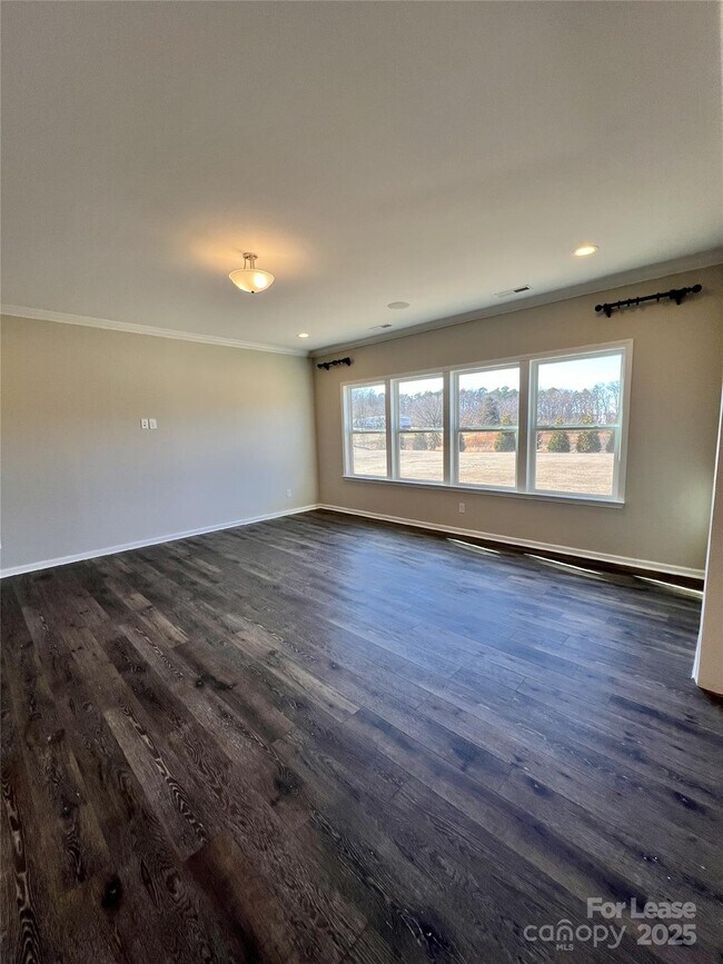 Building Photo - 1006 Creeks Landing Dr