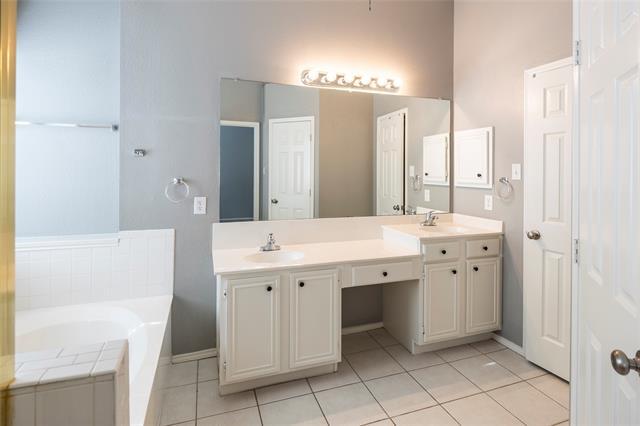 Building Photo - 10409 Belfort Dr