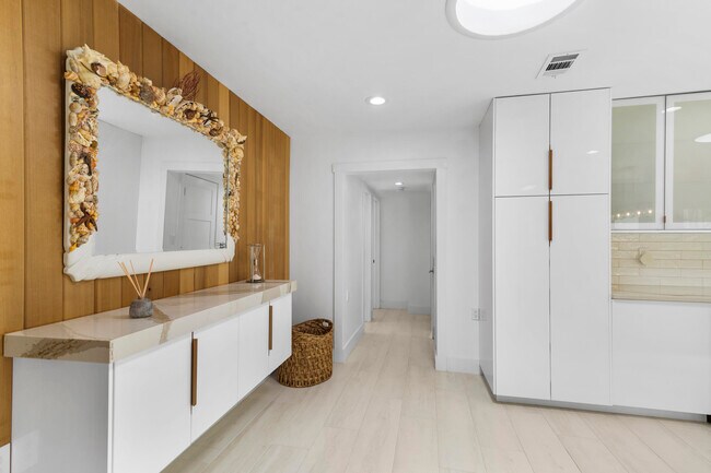 Building Photo - 5516 Colbright Rd