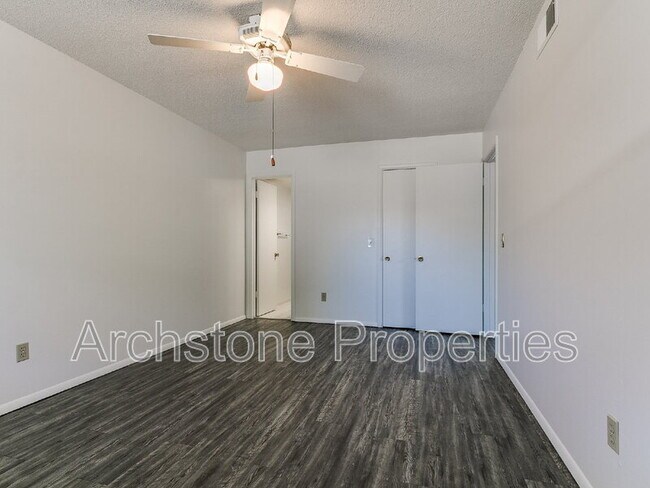 Building Photo - 4508 NW 26th St