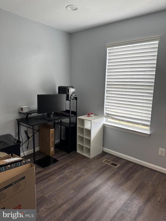Building Photo - 20691 Southwind Terrace